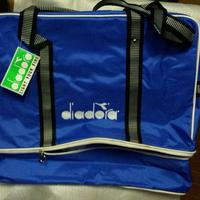 Borsa diadora blu elettrico, con tracolla