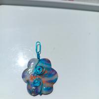 ciondolo in pasta polimerica e alluminio