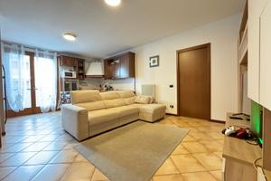 Appartamento su due livelli in centro Istrana