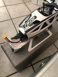 Elicottero a motore elettrico