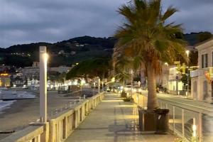 Casa a 8metri dal mare, Diano Mariana