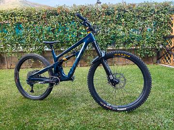 YETI SB160 TURQ TG L OHLINS/ROCKSHOX 