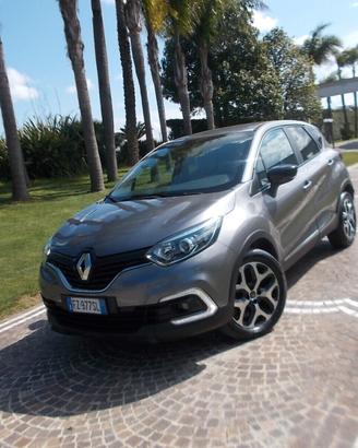 Renault Captur 1.5 dCi 90cv *FULL OPT.* da VETRINA