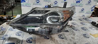 TOYOTA AURIS STATION WAGON 2014 - FARO ANTERIORE S