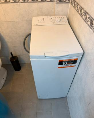 Lavatrice carico dall’alto Indesit 10 kg
