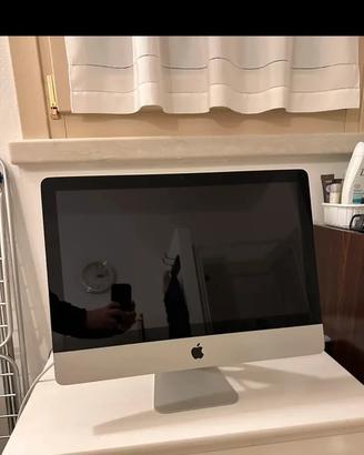 iMac 21.5” mid 2011