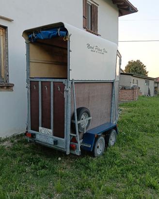 Trailer 1 posto