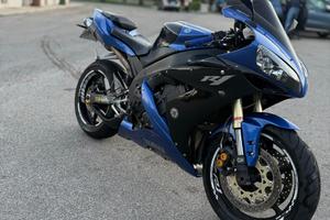 YAHAMA R1 2005