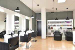 Salone parrucchiere a como