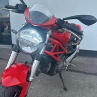 Ducati Monster 696