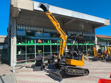 Miniescavatore Kato HD 27 V5 Tettuccio Pronta Cons