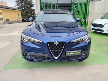 Alfa Romeo Stelvio 2.2 Turbodiesel 180 CV AT8 RWD 