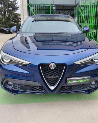 Alfa Romeo Stelvio 2.2 Turbodiesel 180 CV AT8 RWD 