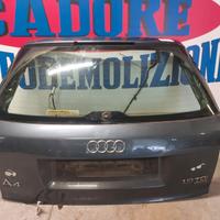 Portellone bagagliaio Audi a4 sw 4X4 2.5 del 2001