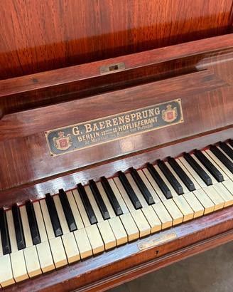 Pianoforte a muro d'epoca marca Baerensprung