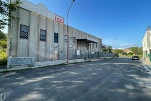 Capannone zona artigianale enna