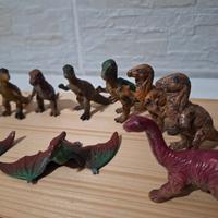 dinosauri di plastica n.12, integri