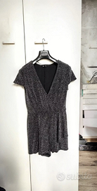 Tutina corta con fantasia a zig-zag e dettagli bri