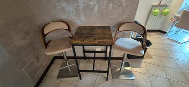 tavolo e sedie alte bar