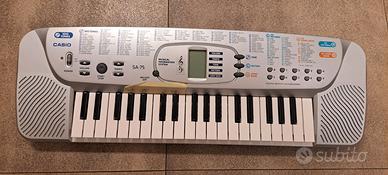 Tastiera Pianola Casio SA-75 con borsa imbottita