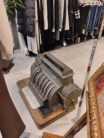 registratore di cassa degli anni 30