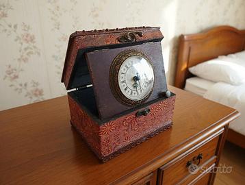 Cofanetto Portagioie Vintage con Orologio