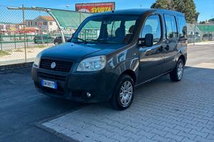 FIAT DOBLO METANO NEOPATENTATI 