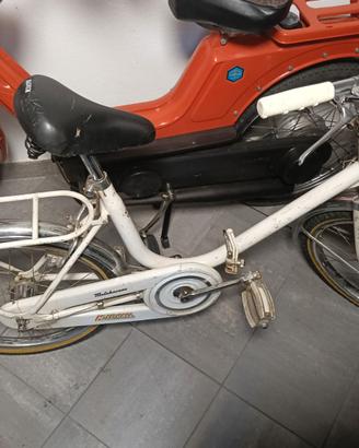 Bici vintage e motorino