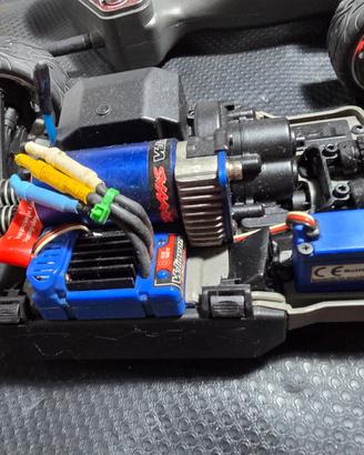 Traxxas Erevo 1/16 come in foto