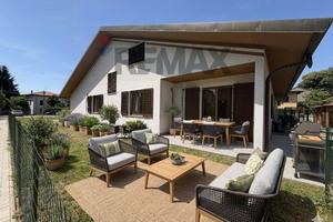 Villa a schiera - Venegono Superiore
