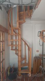 scala a chiocciola in legno massello