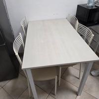 tavolo cucina con sedie