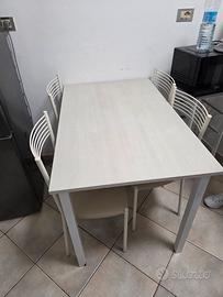 tavolo cucina con sedie