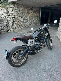 Ducati scrambler cafe race