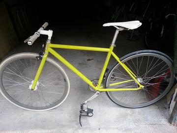 Bicicletta Specialized Globe Roll fixed/libera