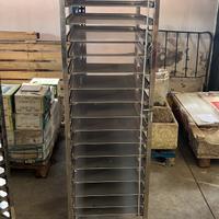 Carrelli porta teglie in acciaio