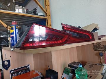 franali Audi A3 posteriore 