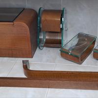 mobili e accessori bagno