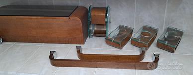 mobili e accessori bagno