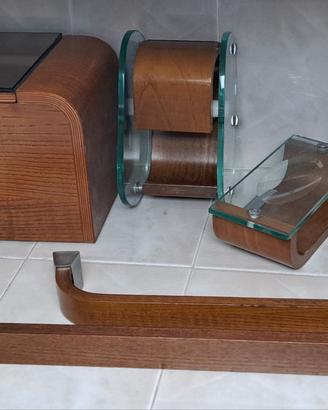 mobili e accessori bagno