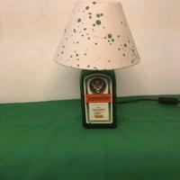 Lampada con bottiglia Jäegermeister