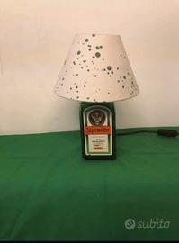 Lampada con bottiglia Jäegermeister