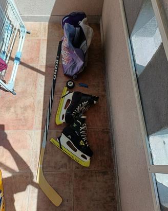 Set completo hockey - mazza, pattini, dischetto