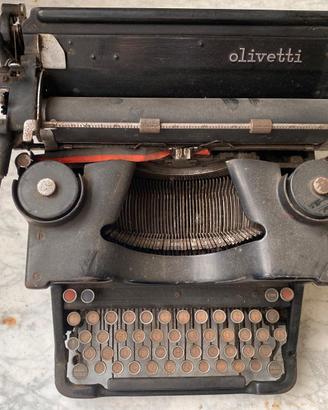 MACCHINA DA SCRIVERE  OLIVETTI M 40 + LIBRETTO