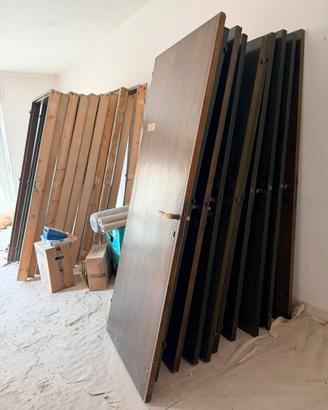 10 porte in legno con controtelaio -lotto-Cagliari