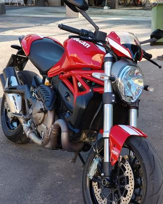 Ducati Monster 821 STRIPE
