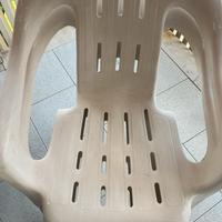 Sedie  plastica 6 con tavolo