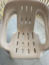Sedie  plastica 6 con tavolo