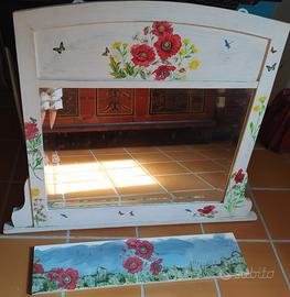 Specchio e mensola shabby