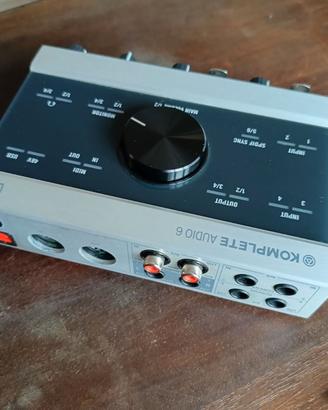 Scheda audio Komplete Audio 6